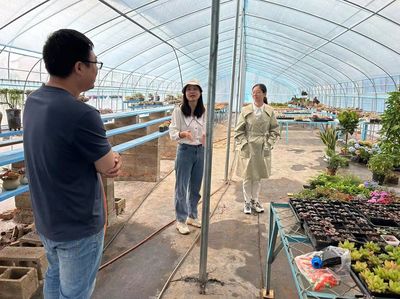 商學(xué)院赴滁州佳美園藝參觀交流 共商校企合作推動花卉綠植租借與代管理發(fā)展